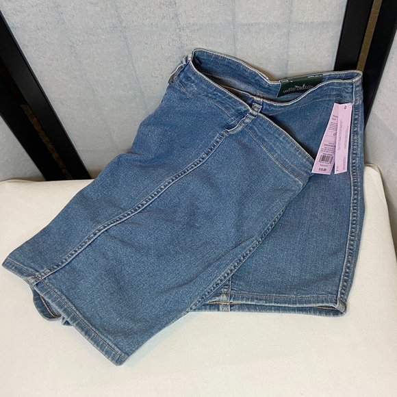 Wild Fable Super High Rise Seamed Shortie Denim Jean Shorts Medium Blue Wash NWT - Picture 8 of 11